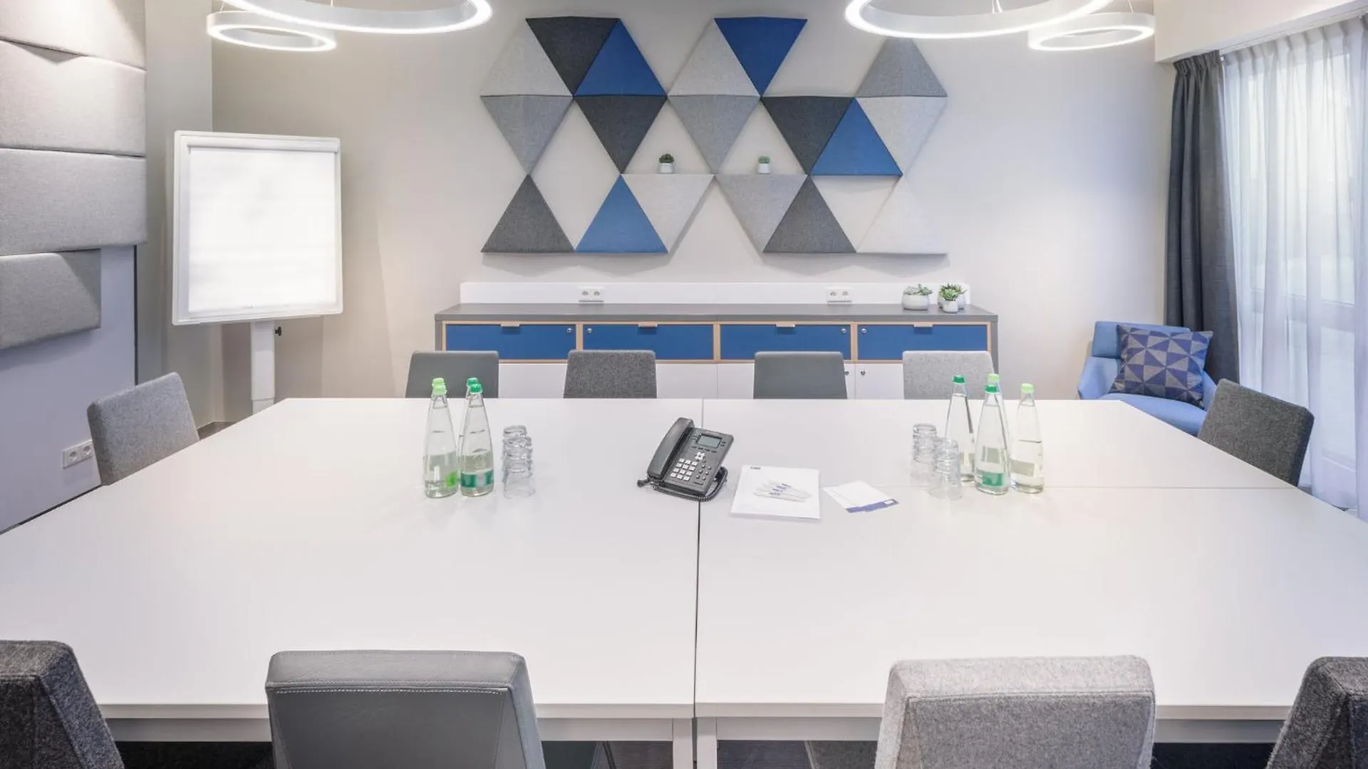 Holiday Inn Express - Erlangen By Ihg 3*,  Germany